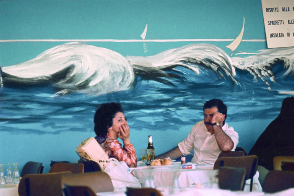 Bologna, f/11, 1/125, Natural Light series, 1973, C-print, 23.8×34.8cm, © Heirs of Luigi Ghirri